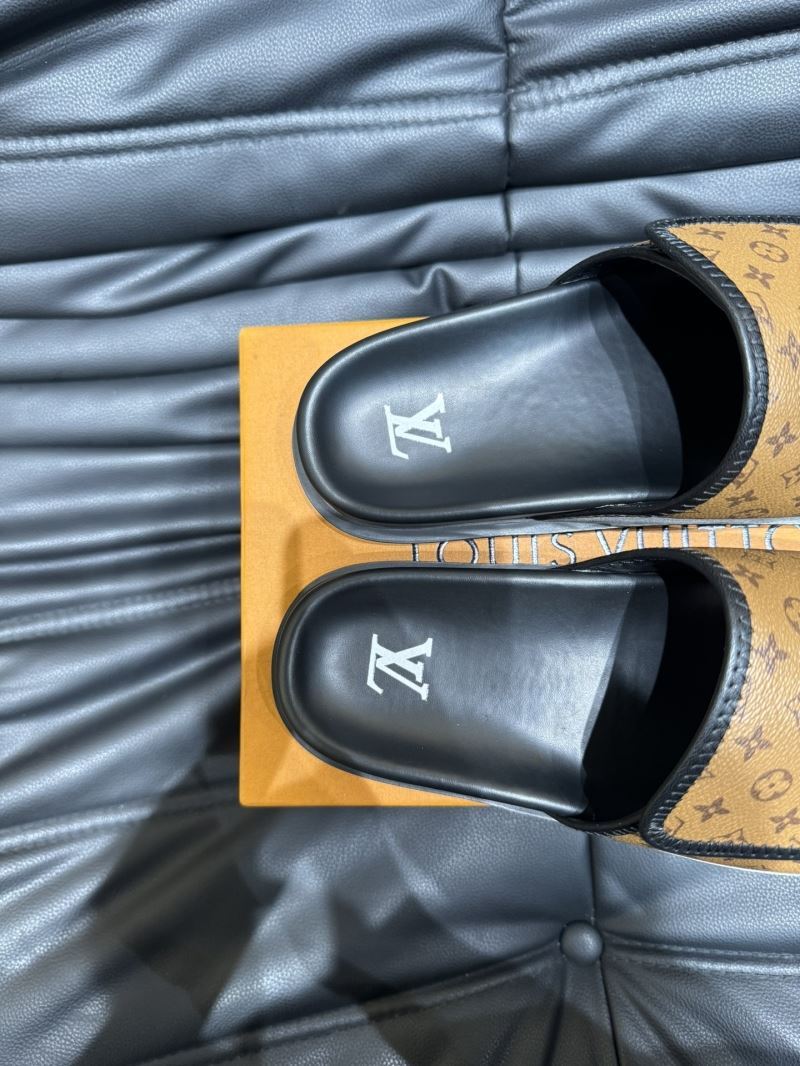 Louis Vuitton Slippers